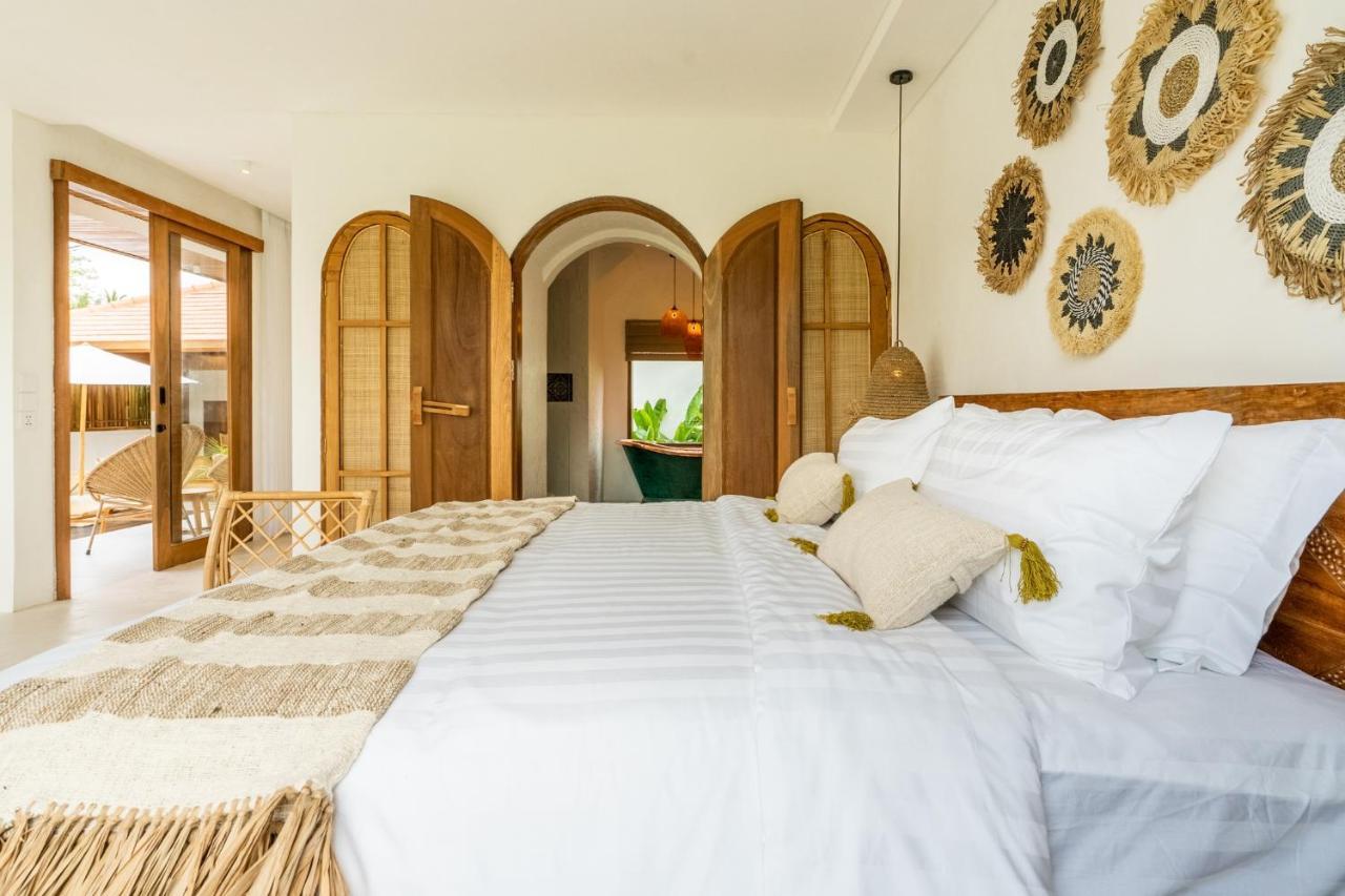 Pousada Tembaga Villa By Evdekimi - Designer Villa With Pool And Breathtaking Rice Field View - Long Stay Extras Ubud